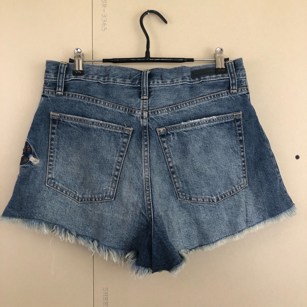 Abercrombie & Fitch High-Waist, Embroidered Shorts - Picture 7 of 11